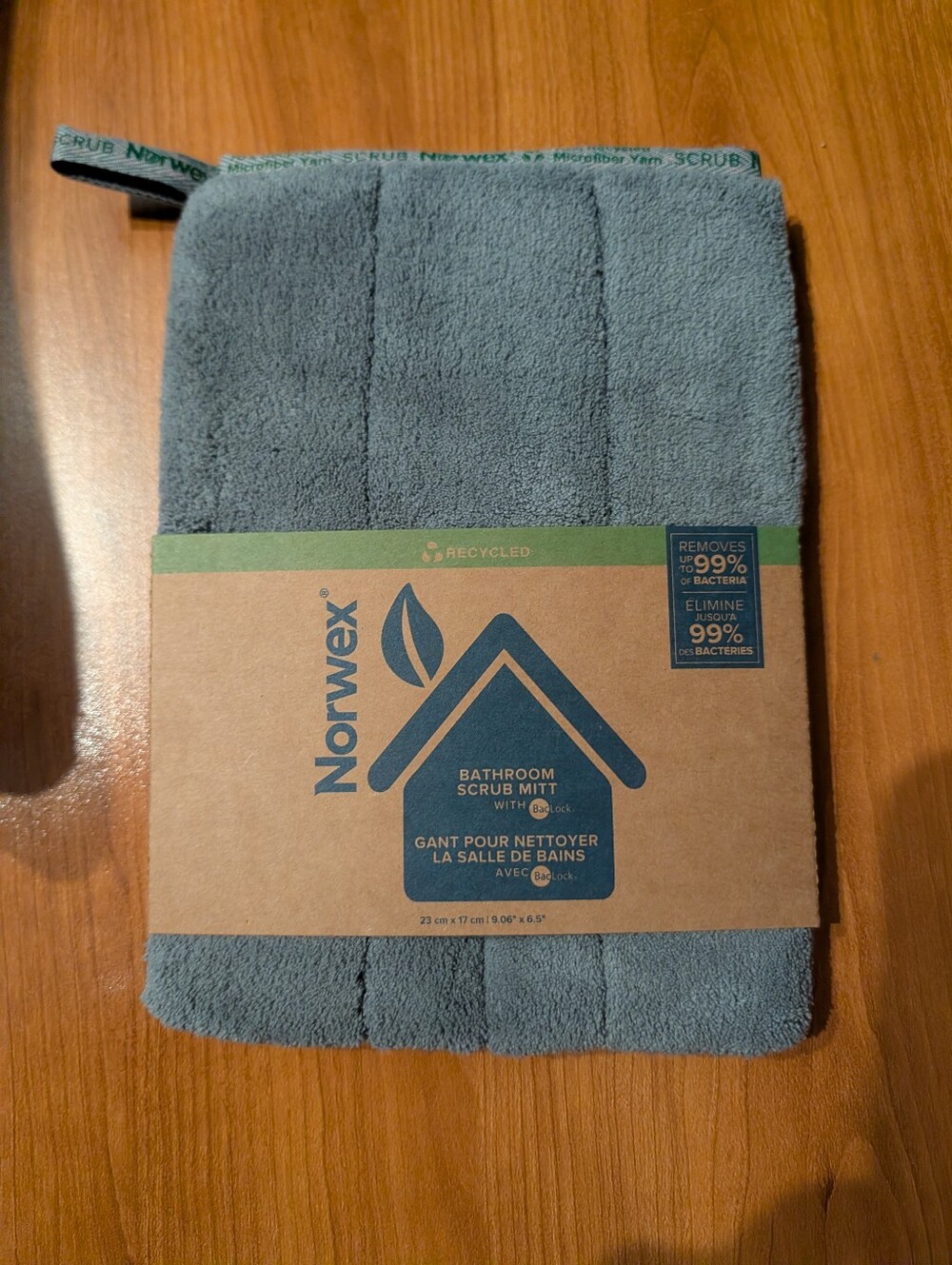 Norwex Bathroom Scrub Mitt
